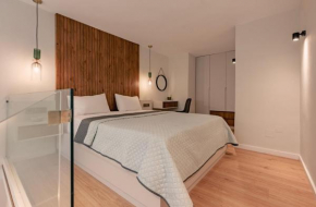 Apollo Luxury Suites